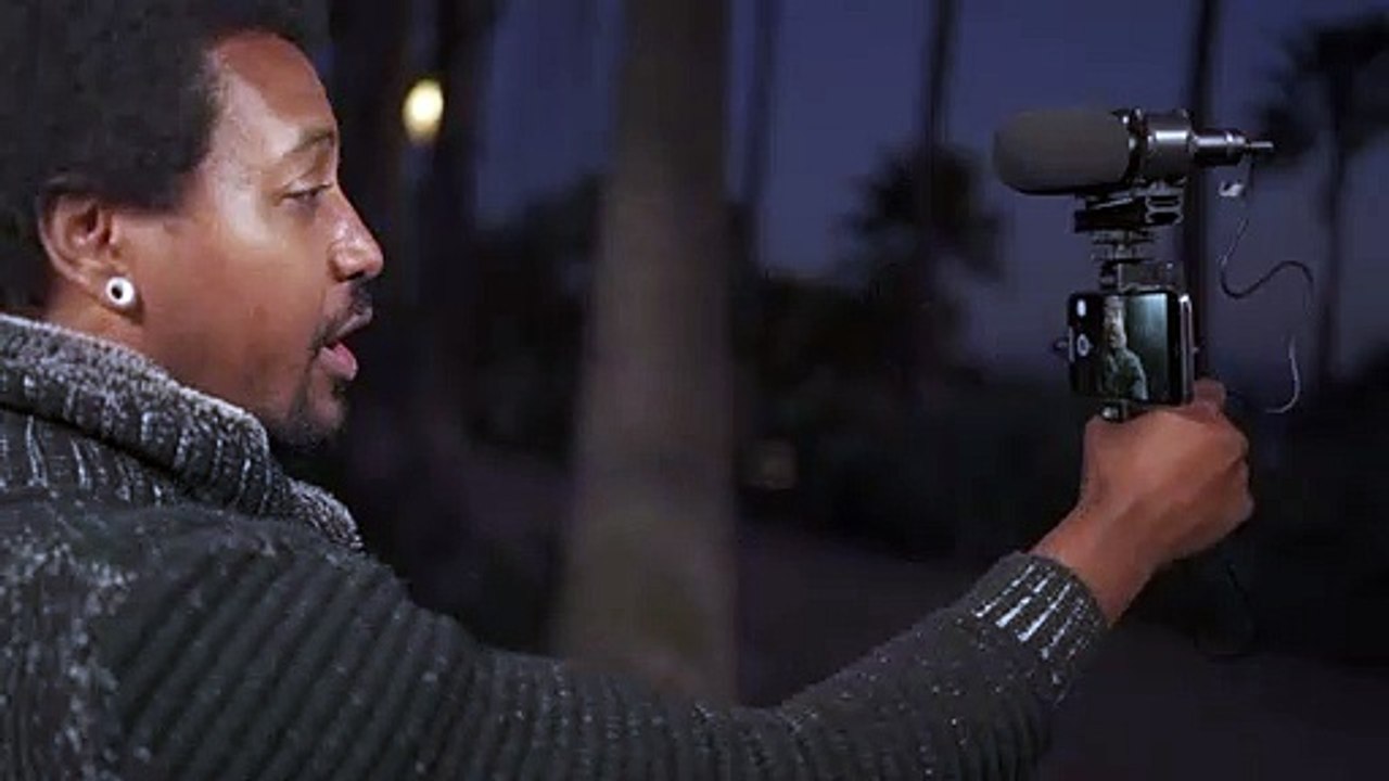 Movo Smartphone Video Rig Kit V7 with Grip Rig, Stereo Microphone, LED Light and Wireless Remote