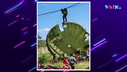 Detik-detik Kopassus Nyangkut di Tiang Listrik Warga