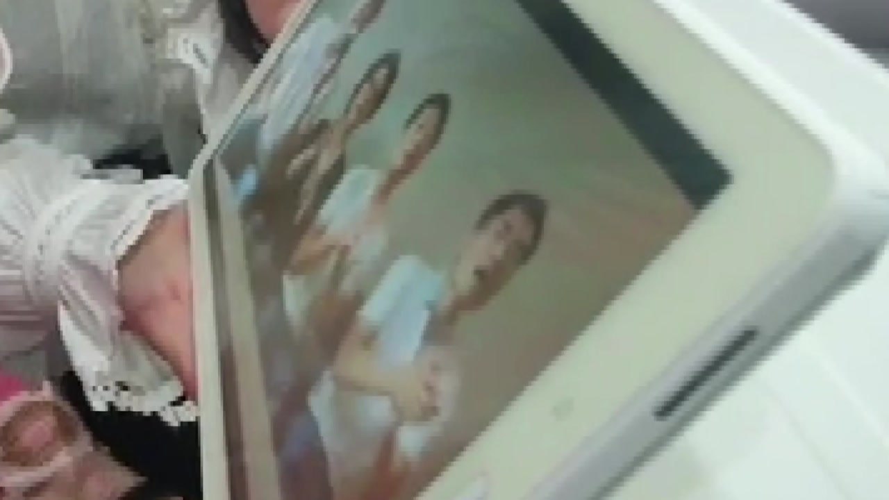 영상 통화로 그리움 달랜다...달라진 명절 풍경 / YTN