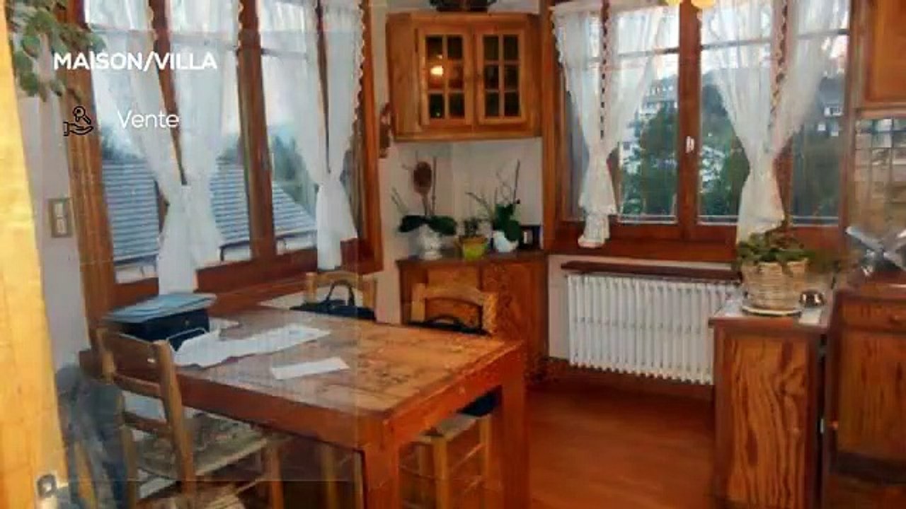 A vendre - Maison/villa - MONTMOROT (39570) - 8 pièces - 140m²