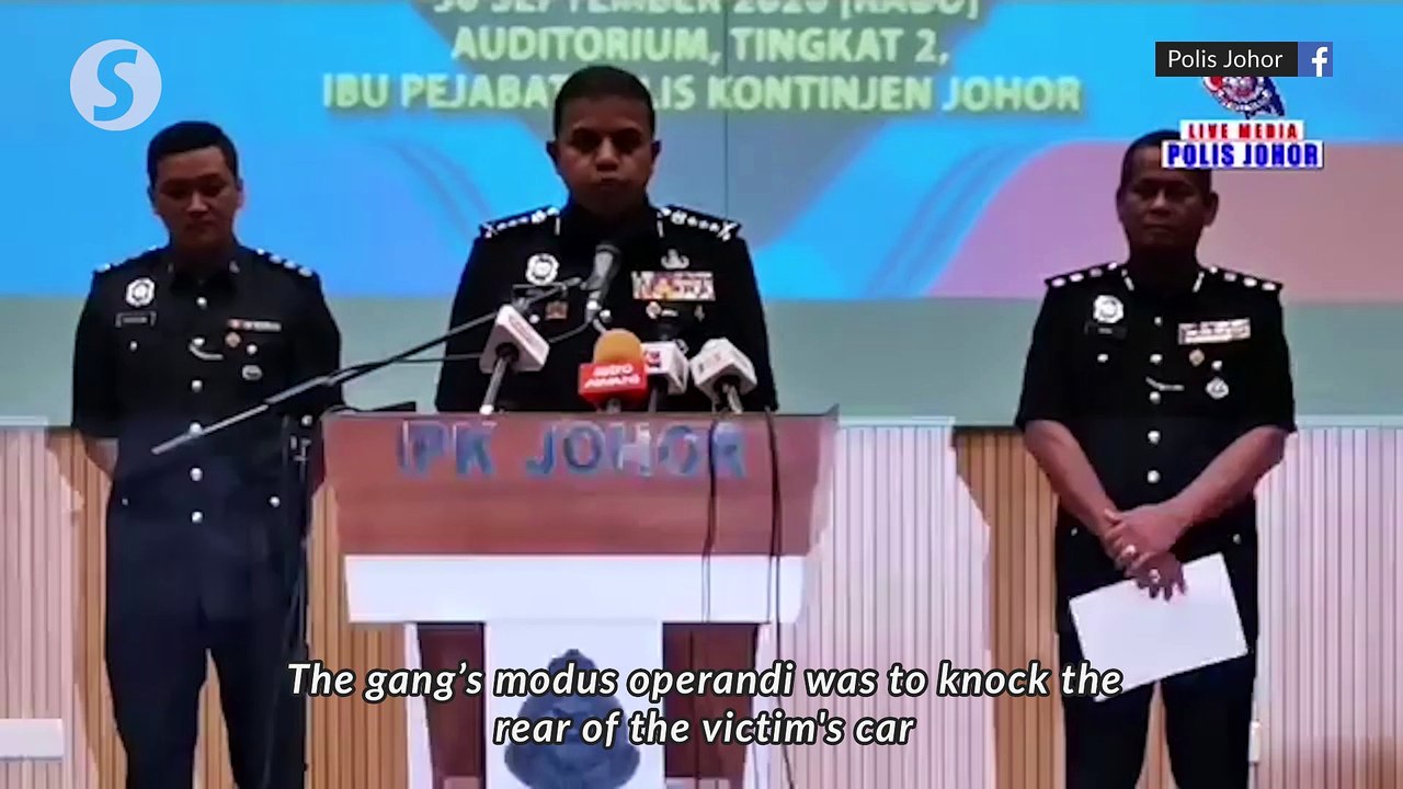 Cops launch manhunt for Gang 21 member after attempted armed robbery