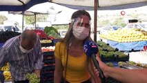 Ankara Büyükşehir Belediyesi’nden pazarcı esnafına maske ve siperlik desteği
