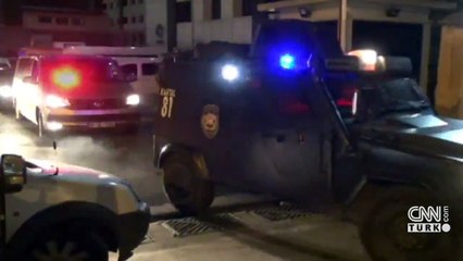 Haraç alıp tehdit için iş yerlerini kurşunladılar