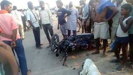 आमने सामने बाइकों की टक्कर में दो युवक गम्भीर रुप से घायल