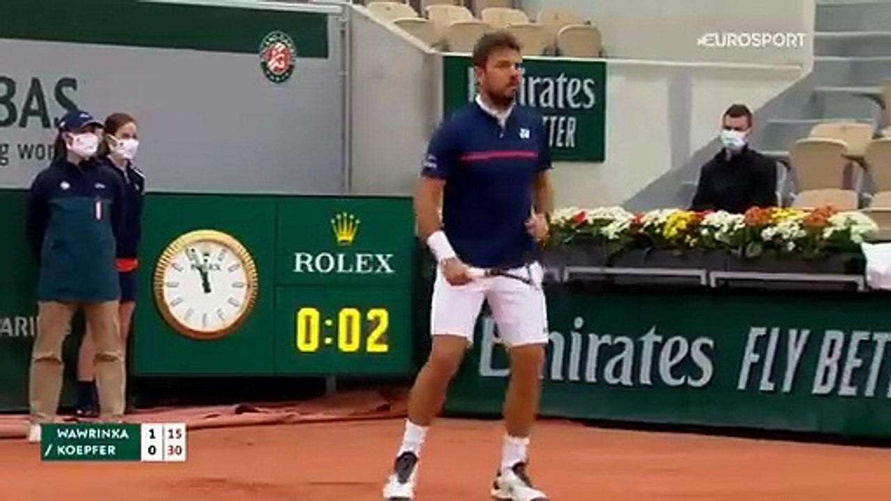 Un avion passe le mur du son (Roland-Garros)
