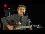 Mac Davis 'In The Ghetto' songwriter actor 'critically ill' after heart | Moon TV news