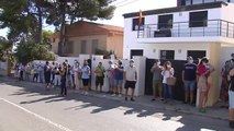 Vecinos hartos de la ocupación se manifiestan en Chiva