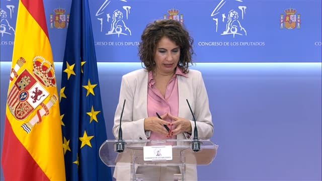 Hacienda suspende las reglas fiscales y permitirá a los ayuntamientos utilizar los remanentes