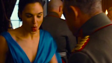 Gal Gadot Is laughing for 5 minutes 