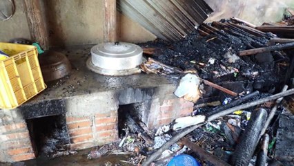 추석 쇠러 시골집 찾은 일가족, 아궁이 화재로 부상 / YTN