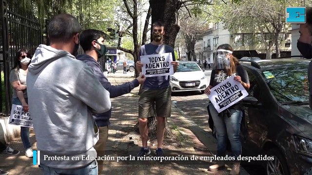 Protesta en Educación por la reincorporación de empleados despedidos