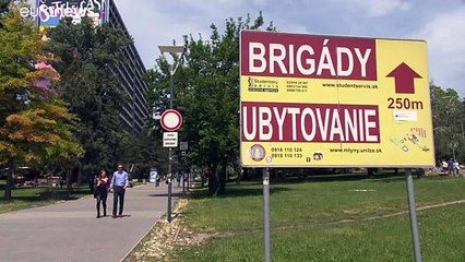 Koronavírus: vészhelyzetet hirdettek Szlovákiában
