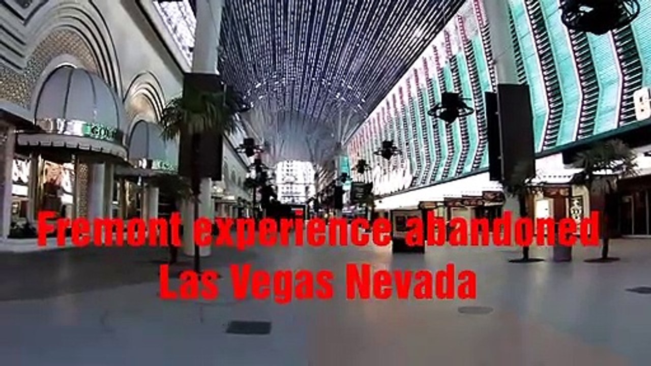 11  Las Vegas, Fremont Experience Deserted /L'expérience de Fremont est déserte /La experiencia de Fremont está desierta /Experiência Fremont é deserta /Fremont Erlebnis ist verlassen