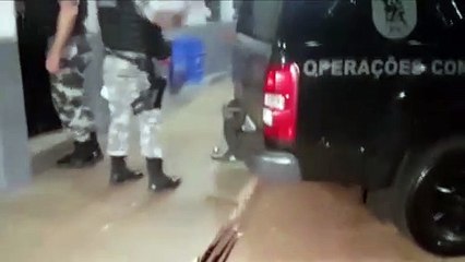 Jovem tenta se passar por advogado para se livrar de ação policial