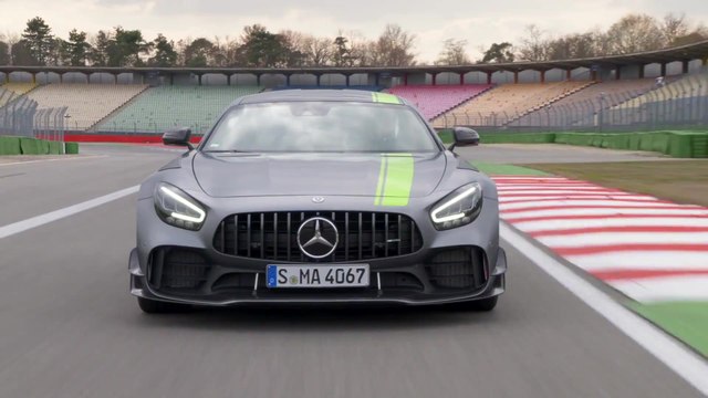 تعرّف على سلسلة مرسيدس- AMG GT التي تضم سيارة مرسيدس- AMG GT R PRO الجديدة