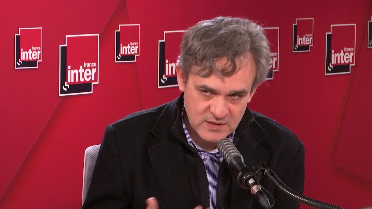 Riss : "Pour faire du #CharlieHebdo, faut pas se prendre la tête, faut accepter de montrer son cul à tous les passants, de se mettre en danger, de se dévoiler" #le79inter