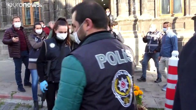 Kars Belediyesi Eş Başkanı Şevin Alaca dahil, 19 HDP'li gözaltına alındı