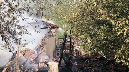 Antalya'da çıkan yangında tarihi düğmeli ev kullanılamaz hale geldi