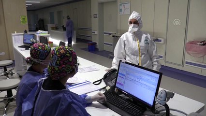 DOKTORLAR KOVİD-19'LA SAVAŞI ANLATIYOR - 'Anne, kolonya dökelim el ele tutuşalım' - MERSİN