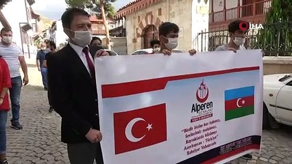 Azerbaycanlı gençler savaşmaya hazır