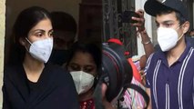 Rhea Chakraborty के घर से मिली डेढ़ किलो चरस; हो सकती है 10 साल की सज़ा | FilmiBeat