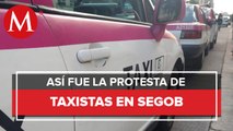 Tras marcha, taxistas de CdMx protestan frente a Secretaría de Economía