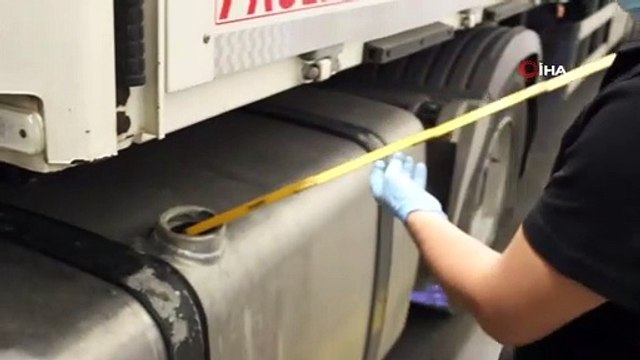 Dilucu Gümrük Kapısı'ndaki uyuşturucu operasyonunda rekor: 260 kilogram sıvı metamfetamin cinsi uyuşturucu madde ele geçirildi