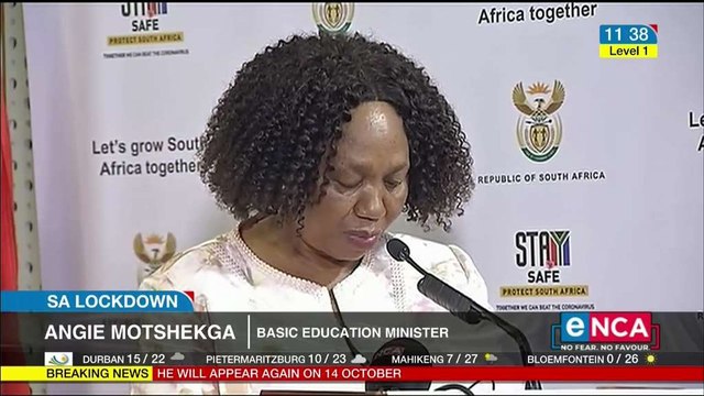 Education Minister applauds teachers