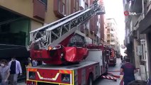 Apartmanda çıkan yangında mahsur kalan 6 kişiyi itfaiye kurtardı
