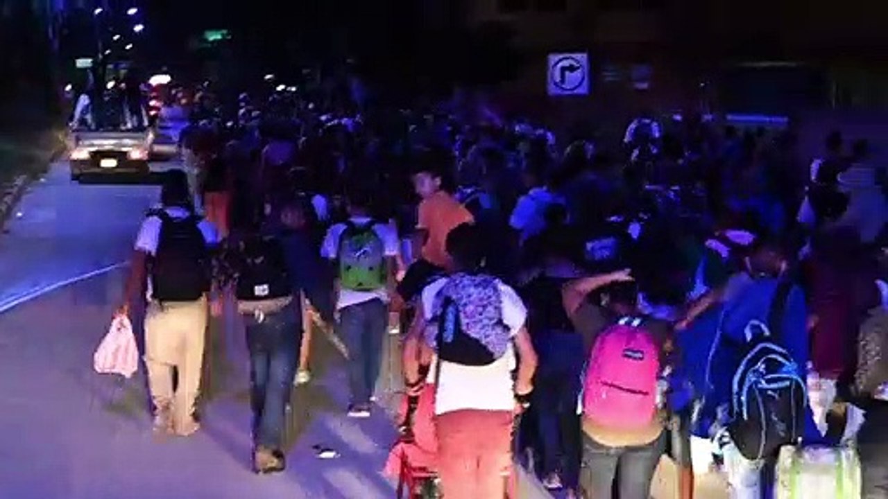 Des milliers de migrants honduriens marchent vers les États-Unis