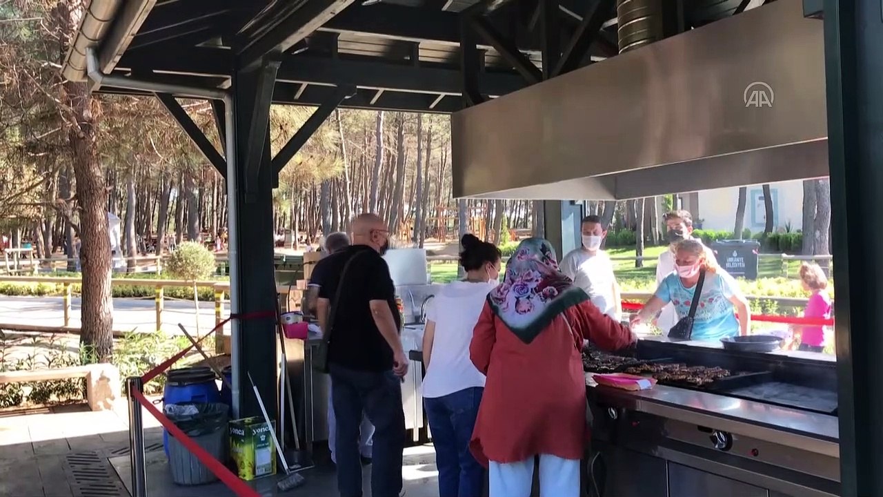 Ümraniye'de çardakları kırıp ateş yakan çocukların görüntüleri kameralara yansıdı - İSTANBUL