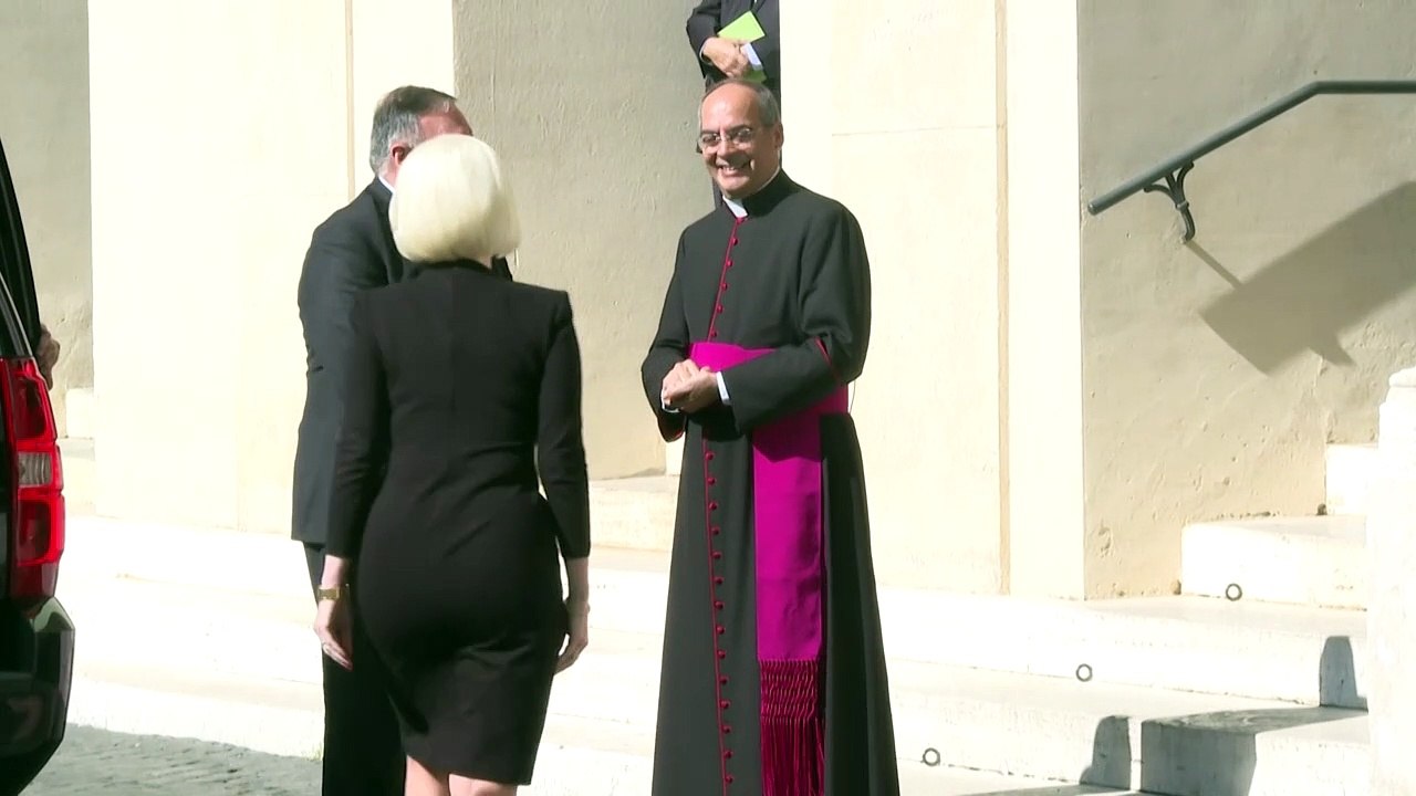 Pompeo visita Vaticano