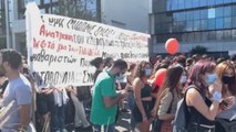 Estudiantes griegos aumentan las protestas para exigir medidas anti-COVID