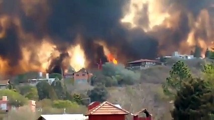 El fuego avanza sobre Carlos Paz