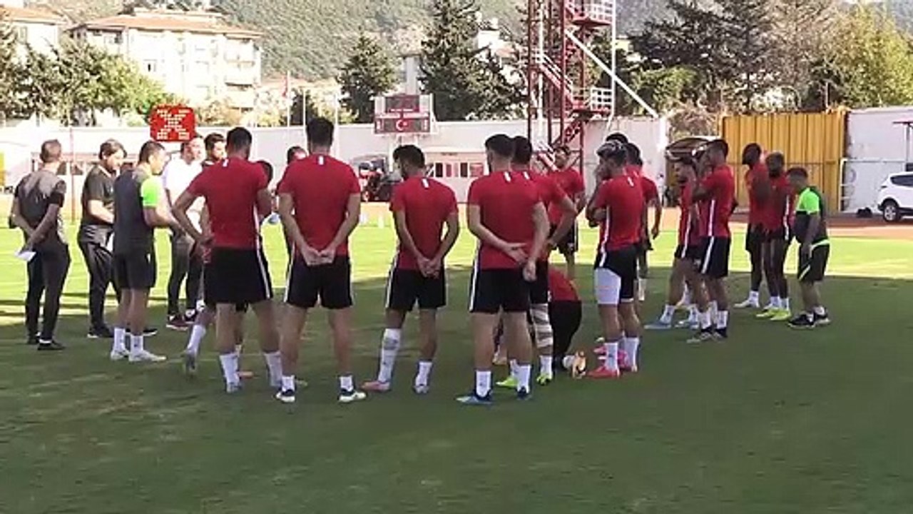 Ömer Erdoğan: "Üç haftadır çok şükür gol yemiyo...