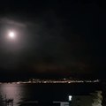 Maltempo, il temporale sul mar Jonio visto da Messina: fulmini senza sosta