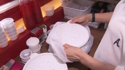 포장 쓰레기 급증... 플라스틱 줄이기부터! / YTN