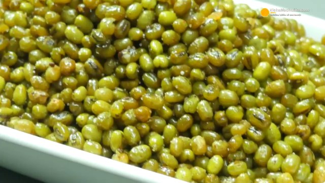 कुरकुरे मसालेदार मूंग नमकीन । Moong Namkeen Banane ki Vidhi - Dal Namkeen Snacks Recipe - Nisha Madhulika - Rajasthani Recipe - Best Recipe House