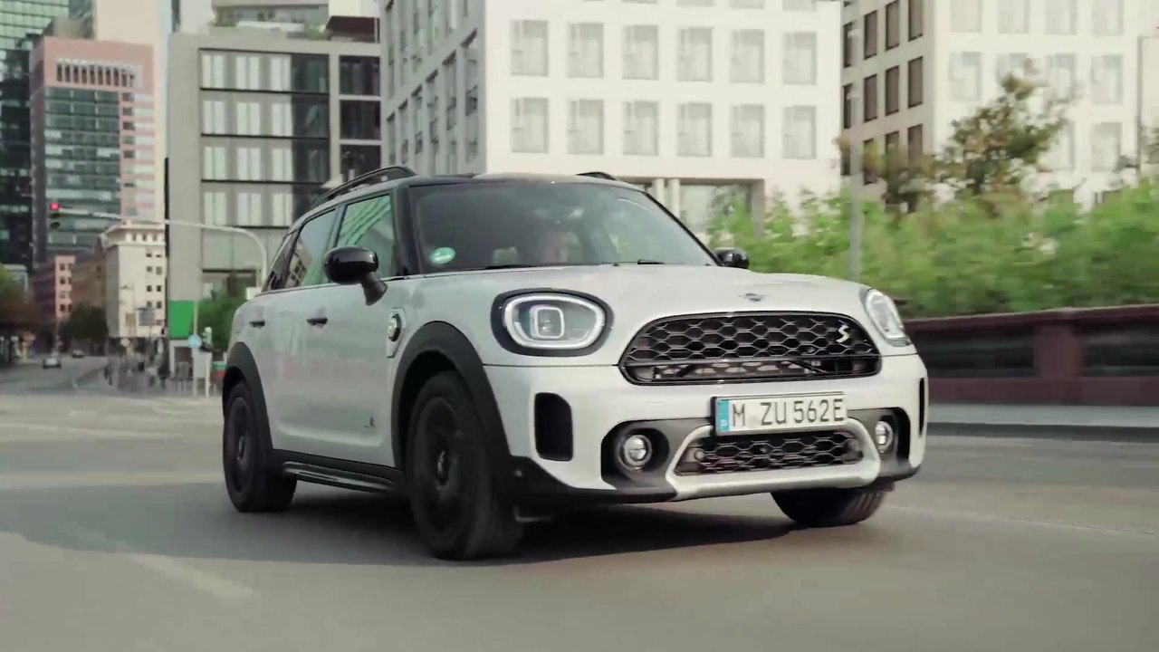 Der neue MINI Countryman - ALL4 als Option für vier Motorvarianten – und serienmäßig im Plug-in-Hybrid-Modell
