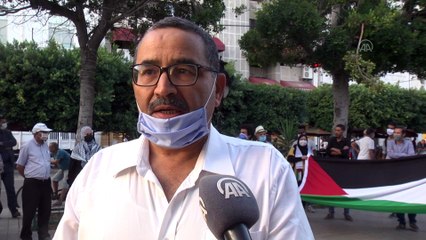 İsrail'in Tunus'taki Filistin Merkezi'ne düzenlediği saldırının 35'inci yıldönümünde gösteriler düzenlendi