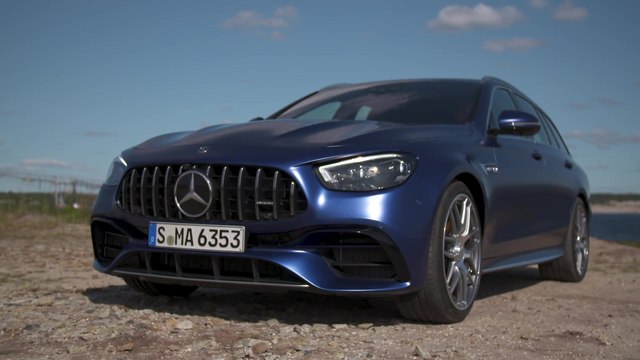 Mercedes-AMG E 63 4MATIC+ T-Modell in Brilliant blue Driving Video