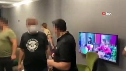 Virüse rağmen mührü kırıp kumar oynayanlara baskın