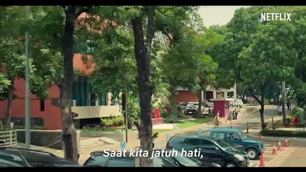 Seperti Hujan Yang Jatuh Ke Bumi Trailer