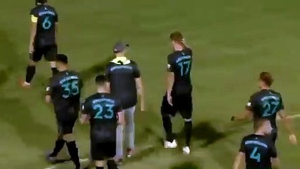 Après une insulte homophobe contre l'un de ses joueurs, toute l'équipe de San Diego quitte le terrain