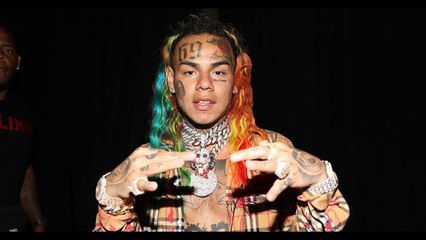 下载视频: Tekashi 6ix9ine Hospitalized Due to Diet Pill and Caffeine Overdose- Reports