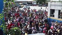 Presidente guatemalteco ordena capturar a migrantes hondureños