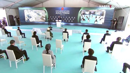 Cumhurbaşkanı Erdoğan: Azerbaycan büyük harekat başlattı, cephede başarıyla ilerliyor