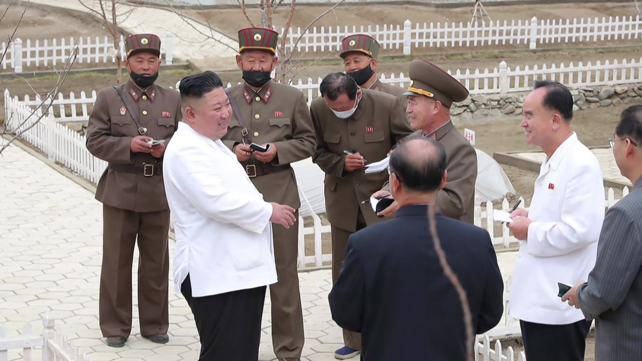 김정은, 6번째 수해복구 점검...김여정 등장, 적극 행보 나서나 / YTN