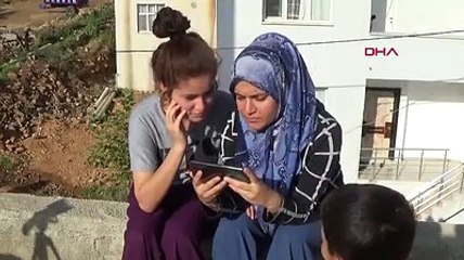 Uzaktan eğitim için cami terasına çıkıyorlar: Kar yağdığında ne olacak?