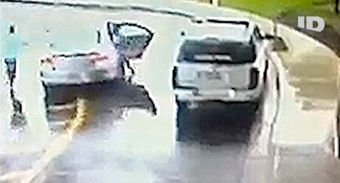 8-Year-Old Boy Pulls Sister Out of a Moving Car, Preventing Kidnapping